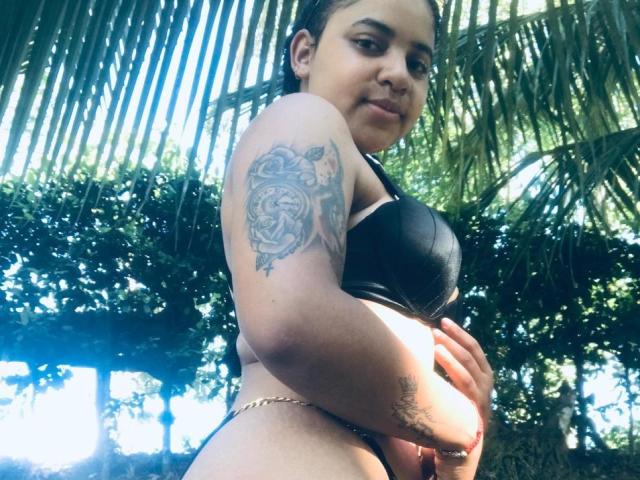 YaraMiler - Sexe cam en vivo - 26104361