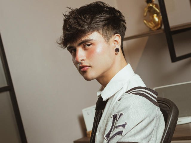 ElyanMatheus - Live porn &amp; sex cam - 26106441