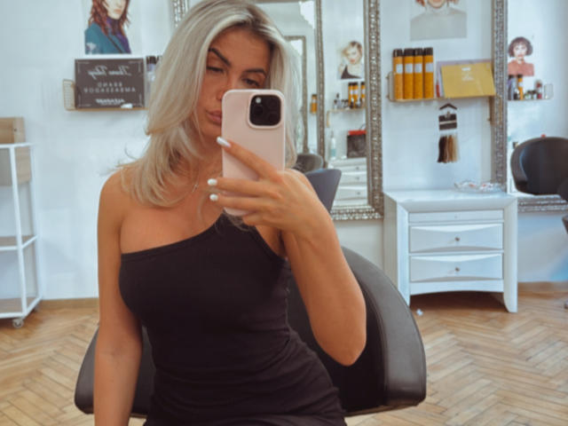 Lellie - Live porn &amp; sex cam - 26107417