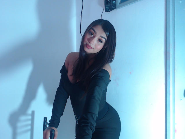DulcineaRossie - Live sex cam - 26111741