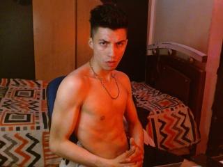 ApoloCarter - Live porn &amp; sex cam - 26117473