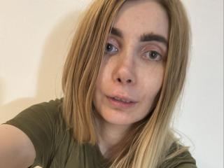 KayleeAlberta - Live porn &amp; sex cam - 26121957