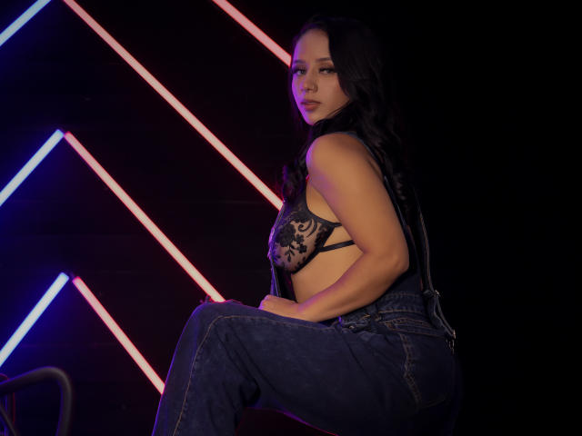 KloeThompson - Live porn &amp; sex cam - 26124461