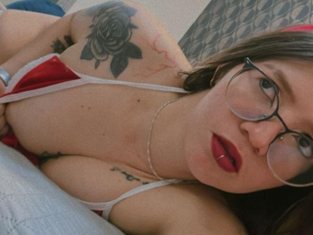 AliceHoe - Live sex cam - 26128517