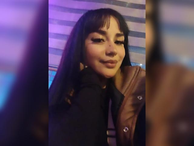 KarinaBlake - Élő pornó és szexkamera - 26136441