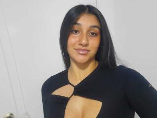 ValentinaCruz69 - Live porn &amp; sex cam - 26143685