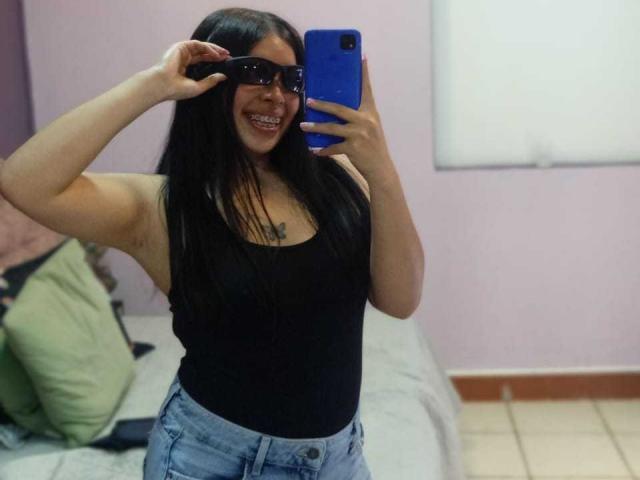 KateWelsin - Live Sex Cam - 26146569