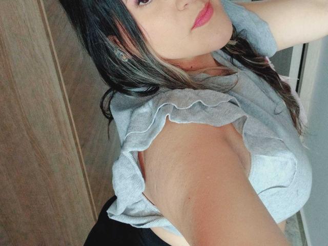 MiaJhonss - Live porn &amp; sex cam - 26148749