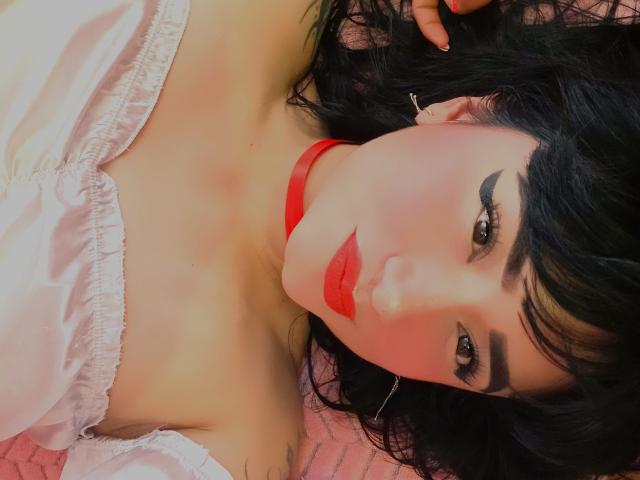 AnnieGrey - Live sex cam - 26158989