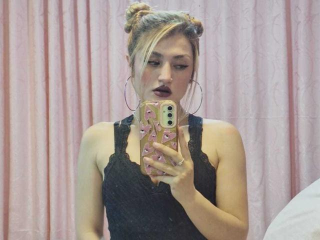 CamilaRossa - Live sex cam - 26160377