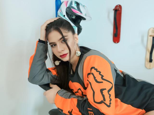 MaddisonIvanova - Live porn &amp; sex cam - 26162521