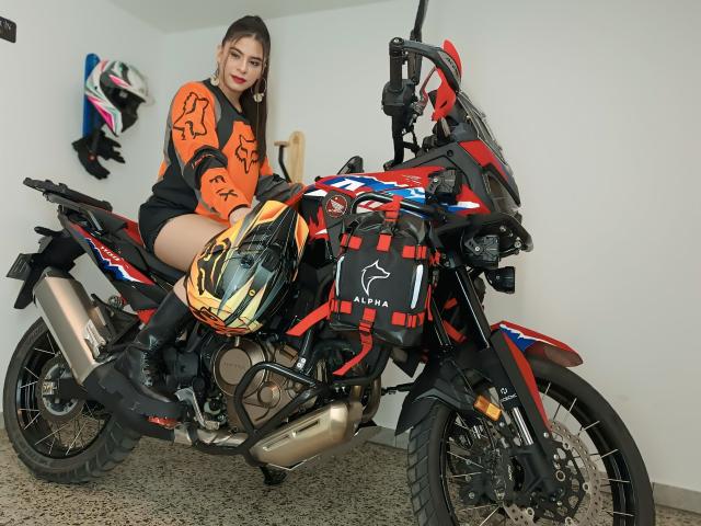 MaddisonIvanova - Live porn &amp; sex cam - 26162545