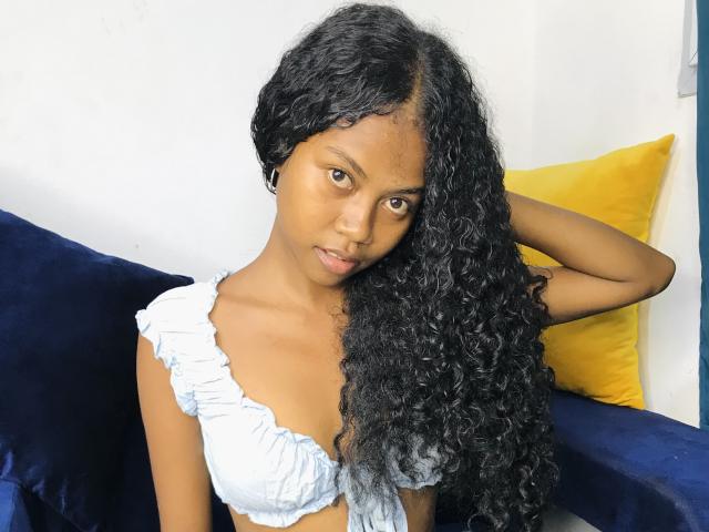 Saloma - Live porn &amp; sex cam - 26167397