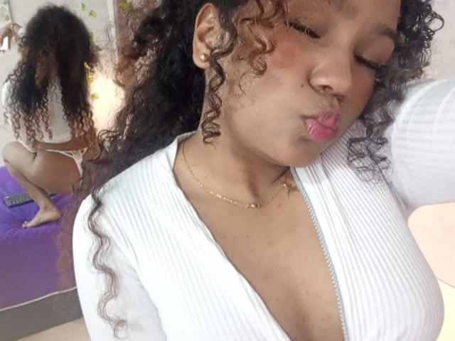 EvaBennet - Live porn &amp; sex cam - 26167873