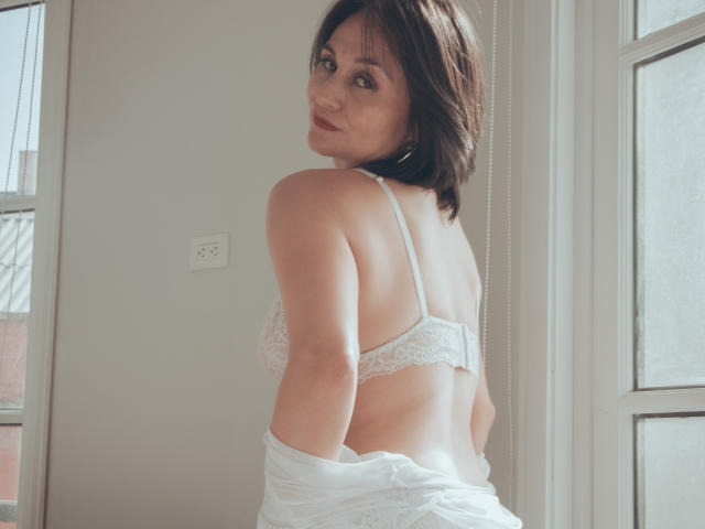 LatinLola - Live porn &amp; sex cam - 26174613