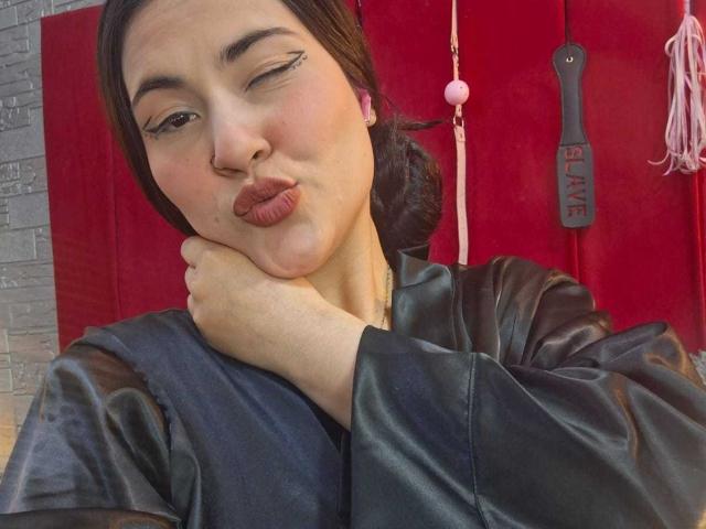 EmiliaCartersh - Live porn &amp; sex cam - 26176541