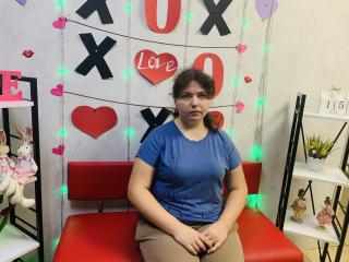 NeonilaLisova - Live Sex Cam - 26177609