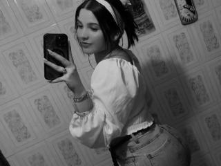 MiaCastillos - Live sex cam - 26195197
