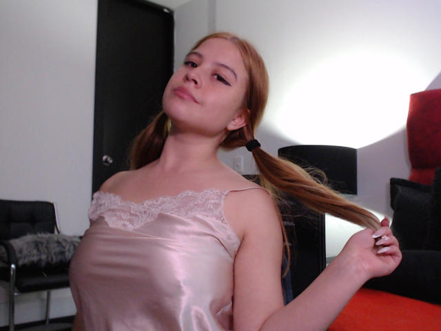 MelaniBecker - Live sex cam - 26197705