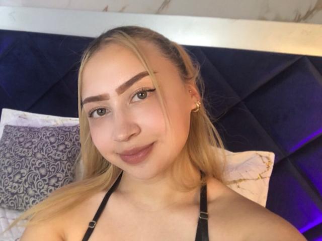 AlanaLeBlanc - Live porn &amp; sex cam - 26198253