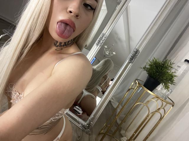 NickyBenz - Live porn &amp; sex cam - 26198641