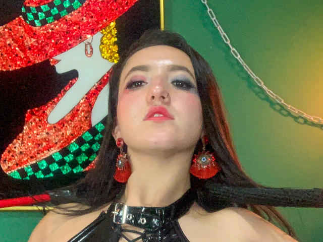 CleodaraVenin - ライブポルノ&amp;セックスカム - 26204421