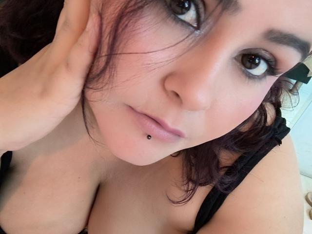 FlaviaSaenz - Live porn &amp; sex cam - 26206001