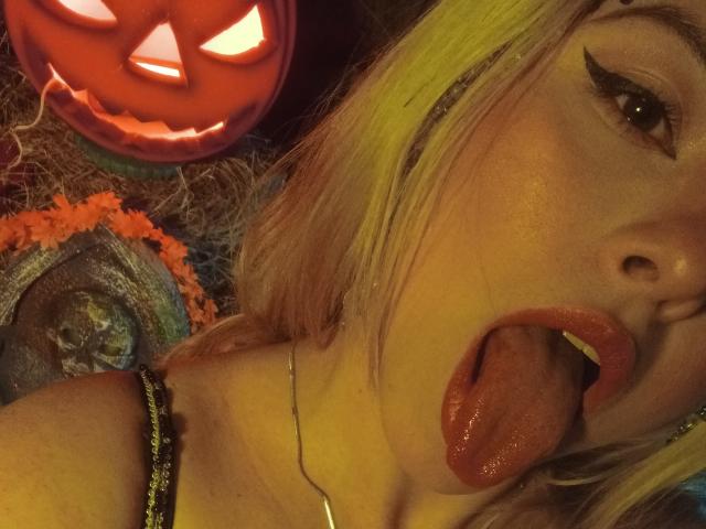 AshleyCampbell - Live porn &amp; sex cam - 26208929