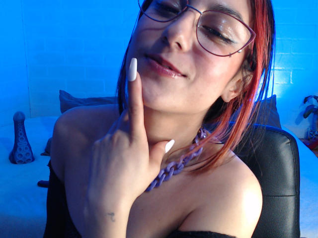 AmyStreetwise69 - Live porn &amp; sex cam - 26211113