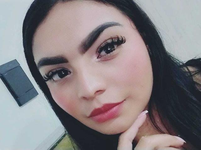 CarlaFiorell - Live sex cam - 26211705