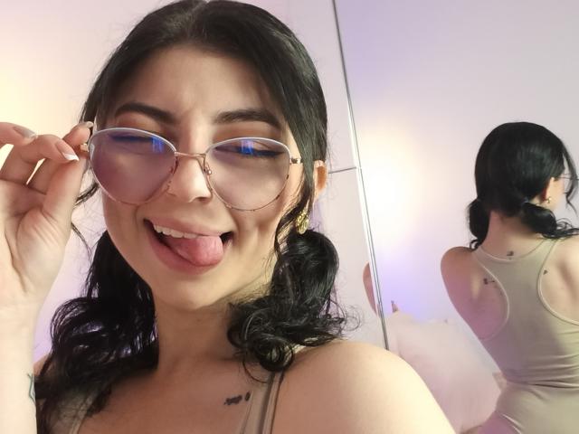 AnntonellaWatson - Live sex cam - 26216093