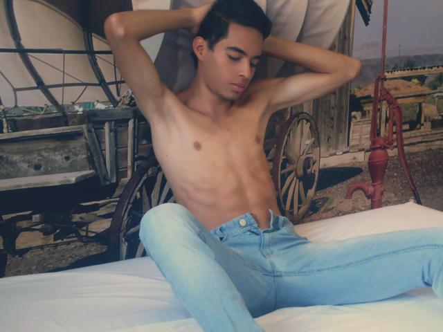 ErickJackson - Live sex cam - 2621716