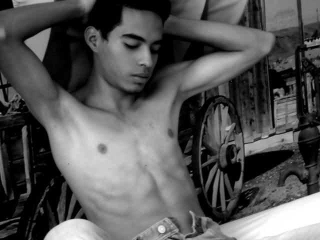 ErickJackson - Sexe cam en vivo - 2621717