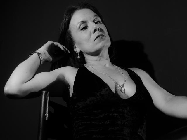 DhannaRose - Live sexe cam - 26222221