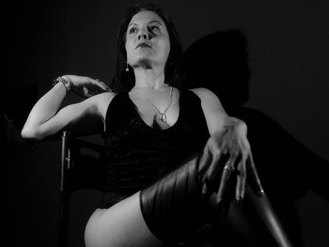 DhannaRose - сексуальная веб-камера в реальном времени - 26222225