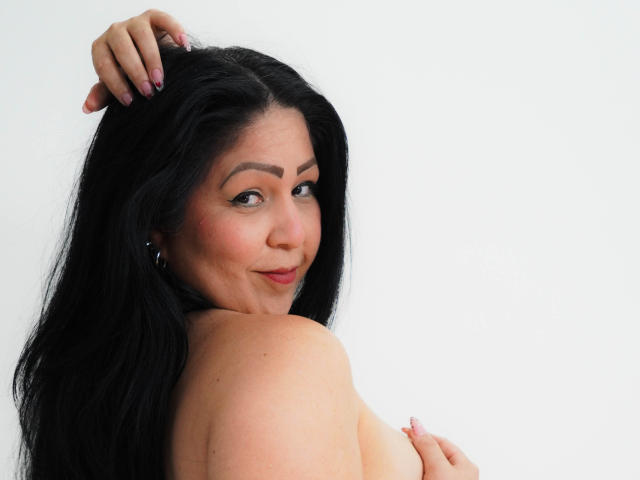 ArabelaFoxy - Live porn &amp; sex cam - 26225125