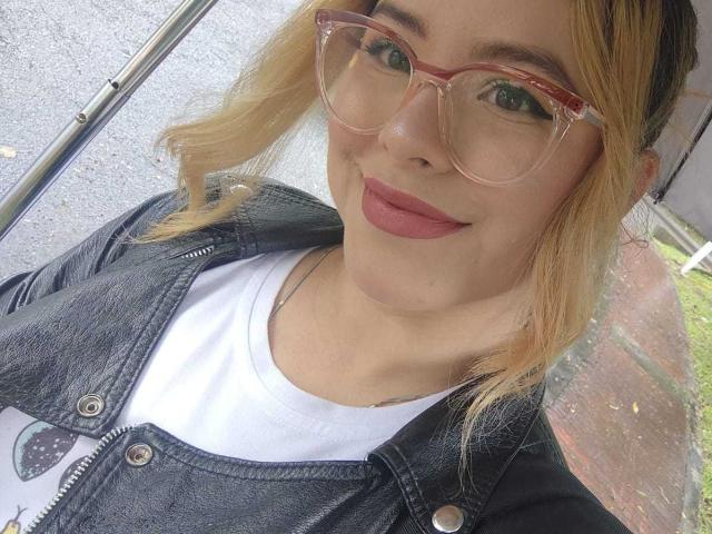 AshleyCampbell - Live porn &amp; sex cam - 26225365