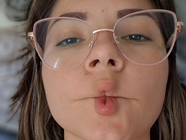 KatherineToro - Sexe cam en vivo - 26229305