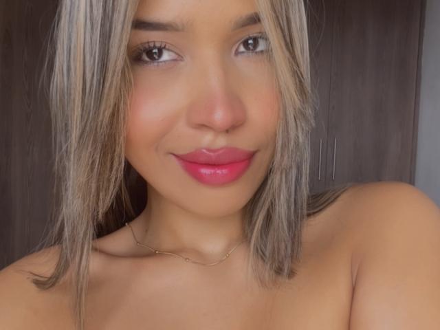 PriscillaRouss - сексуальная веб-камера в реальном времени - 26229665