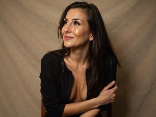 DonnaGlamour - Live porn &amp; sex cam - 26231025