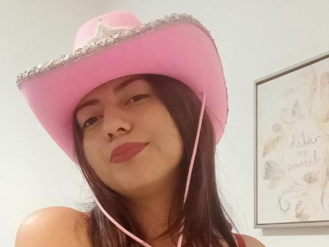 BrendaBluee - Live Sex Cam - 26232701