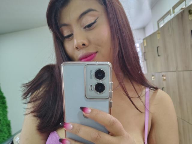 NoemiThornee - Live Sex Cam - 26235317