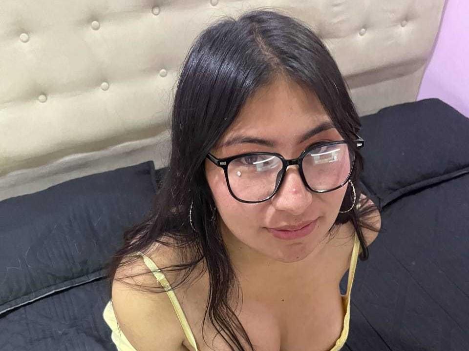 AlicialeStone - Camera khiêu dâm &amp; quyến rũ trực tiếp - 26237933