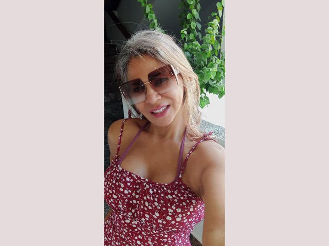 BrigiteWalsh - Live porn &amp; sex cam - 26246085