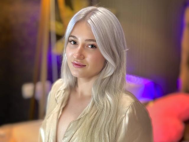 HollyTaillor - Live Sex Cam - 26258089