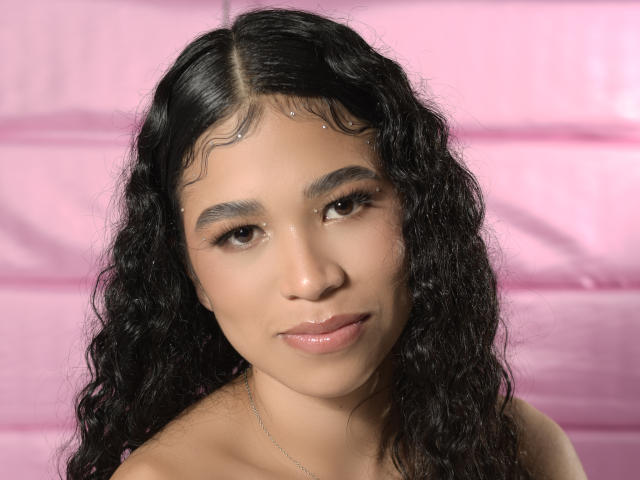 NicoleeMartiinez - Live sex cam - 26264433
