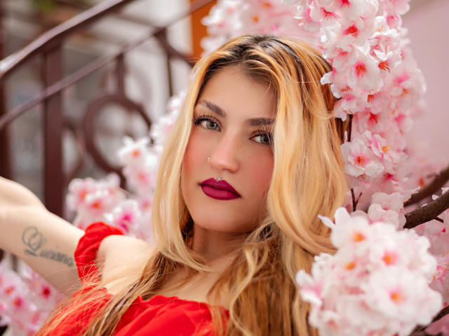 CamilaRossa - Live sex cam - 26267425