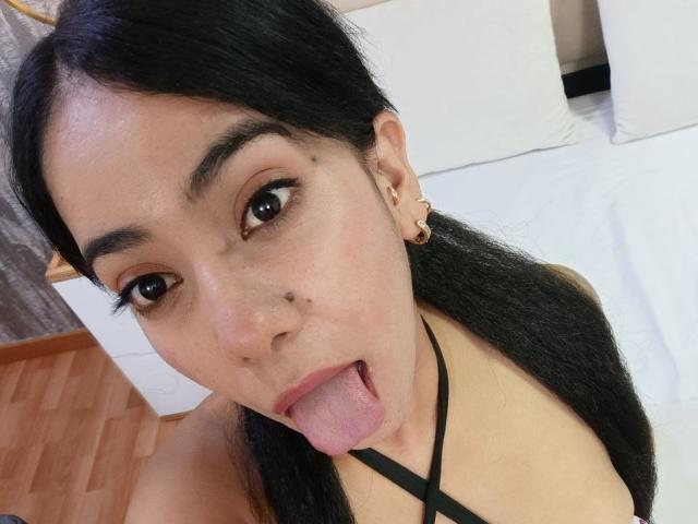 IvonnyJackson - Live Sex Cam - 26269137