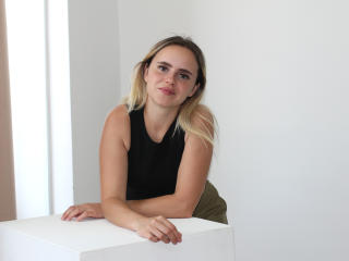 MilanaBloom - Live porn &amp; sex cam - 26271789