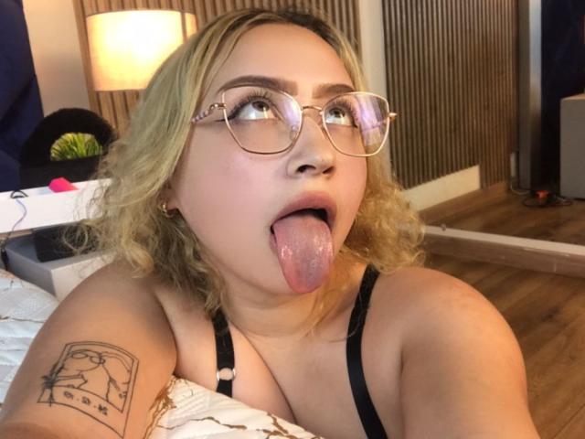 AlanaLeBlanc - Live porn &amp; sex cam - 26279497